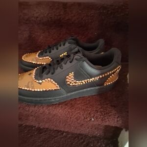 Nike Men's Black and Tan Embellished Sneakers